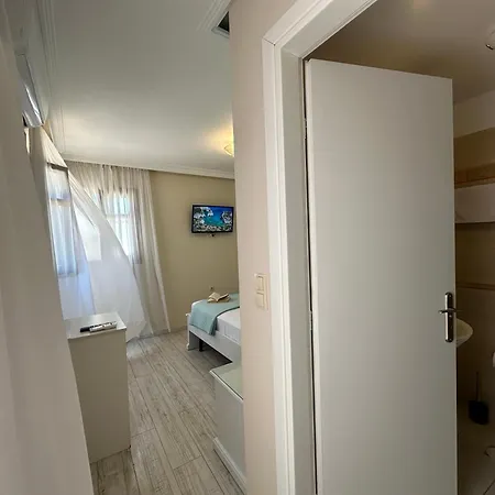 Theasis Athens-3